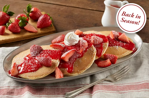 FRESH STRAWBERRY HOTCAKES
